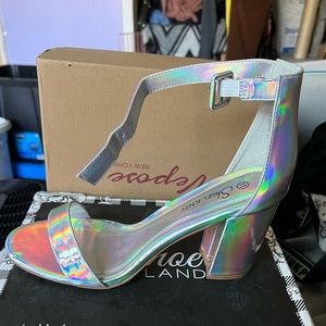 Iridescent wedge heel